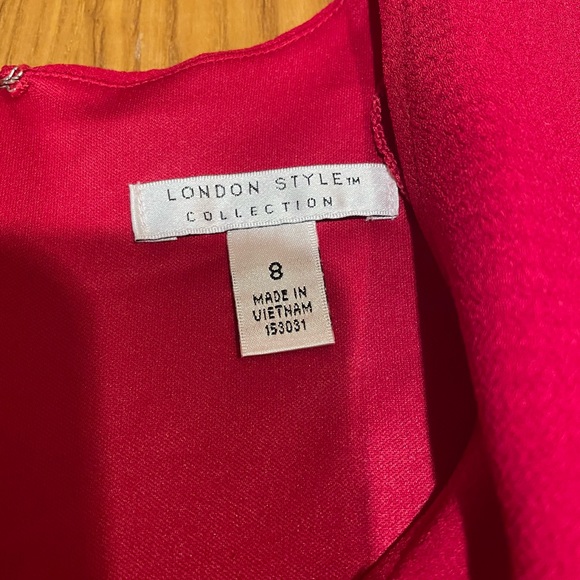 NWOT London Style Short Sleeve Sheathe Dress- Size 8 - Picture 3 of 9